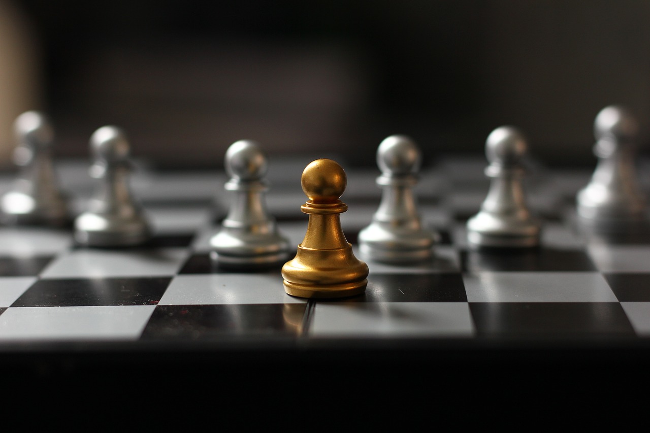 Combining Technical and Fundamental Analysis in Trading